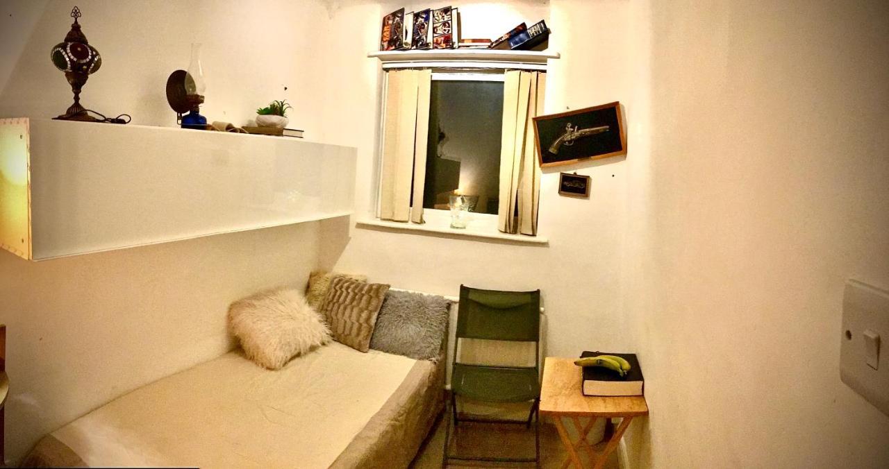 Hendon Homestay Bagian luar foto