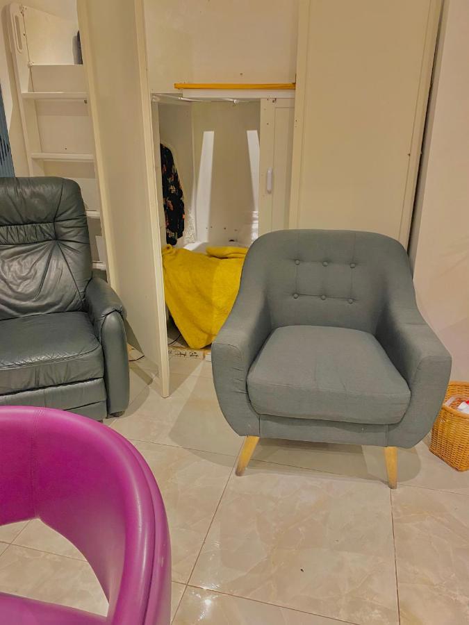 Hendon Homestay Bagian luar foto