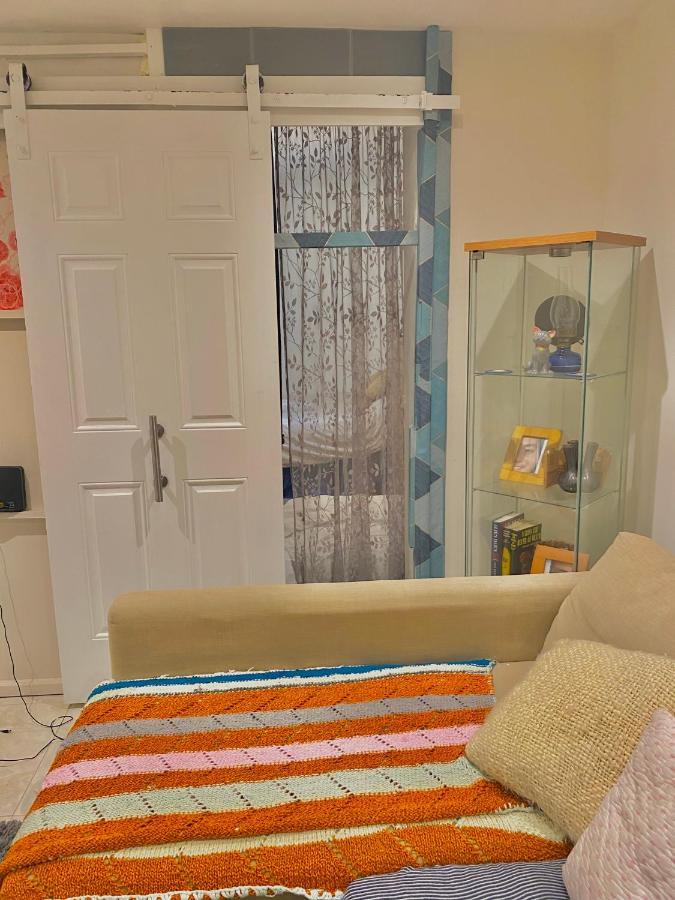 Hendon Homestay Bagian luar foto